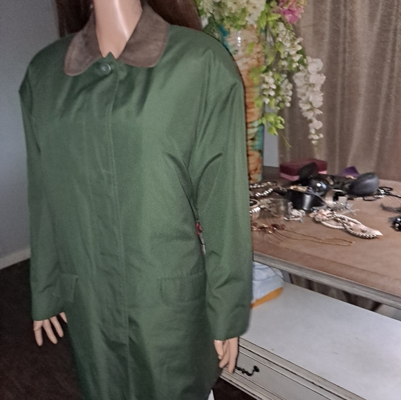 Towne coat from London Fog coat size 10 - Picture 2 of 9